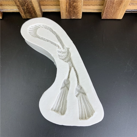 Tassel Shape Silicone Mold DIY Fondant Cake Decorating Tool Chocolate Gumpaste Clay Resin Casting Mold For Kitchen Baking