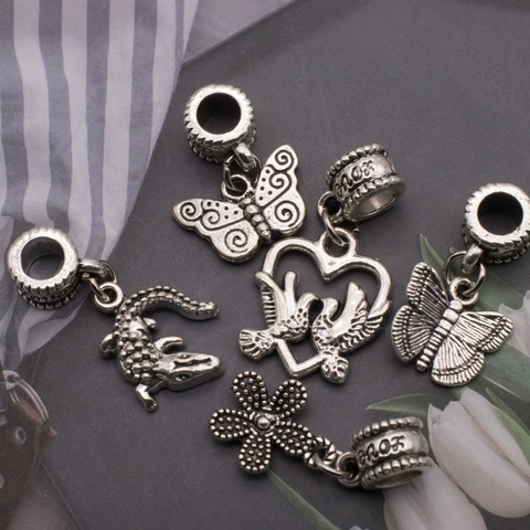 Vintage Antique Silver Alloy Animal Butterfly Crocodile Heart Dove Flower Charms For DIY Necklace Bracelet Jewelry Making Pendants