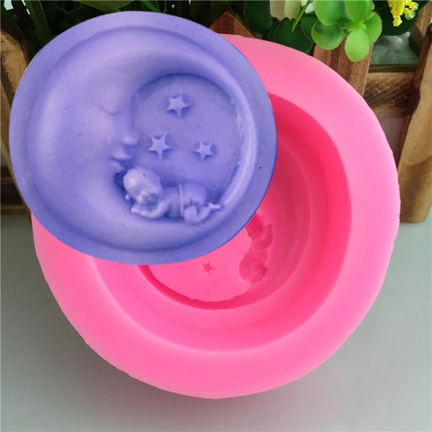 DIY Baby On The Moon Silicone Mold Mother's Day Handmade Soap Candle Fondant Cake Decorating Mold Baking Tools For Kitchen