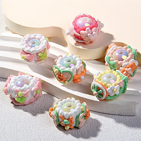 Hand Painted Relief Acrylic Flower Heart Beads For DIY Jewelry Making Phone Case Bag Accessory Colorful Sweet Craft Beads