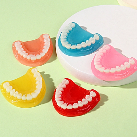 Resin Simulated Teeth Pendant For DIY Keychain Jewelry Making Halloween Party Decor Quirky Funny Denture Charm Accessory