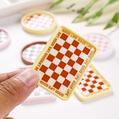Miniature Checkerboard Resin Plates For DIY Dollhouse Fridge Magnet Accessories Painted Small Round Square Dish Ornaments