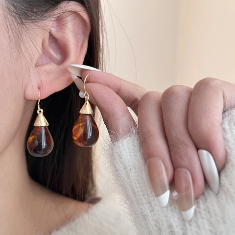 Pendientes de Gota de Resina de Ámbar Vintage Aleación Galvanizada Grabado de Letras Paris Joyería de Lujo para Mujer