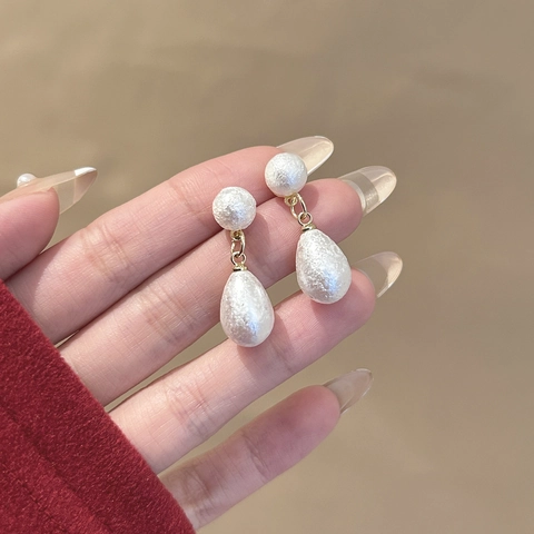 Eleganti Orecchini con Nappa a Goccia di Perla Artificiale Vintage Francese per Donna Gioielli Galvanizzati in Resina Perno Argento