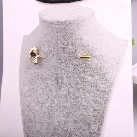 Elegante Spilla in Lega a Forma di Foglia di Ginkgo per Donna Spilla da Bavero in Metallo Dorato Gioielli Botanici per Sciarpa