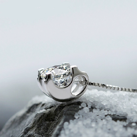 Elegant Copper Round Cut Rhinestone Pendant For Women Classic Minimalist Jewelry Pendant Only Without Chain White Gold