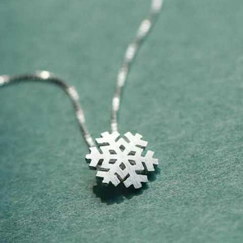 Simple Brushed Copper Snowflake Pendant Only Without Chain For Women Elegant Neckwear Accessory Fashion Winter Jewelry Gift