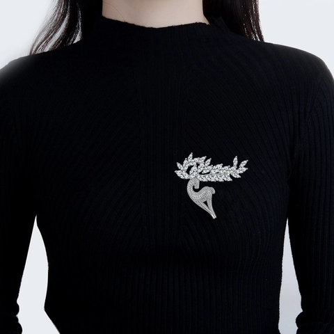 Elegante Broche de Reno de Circonia para Mujer Cobre Forma de Alce Animal Con Circonia Transparente Incrustada Joyería de Moda