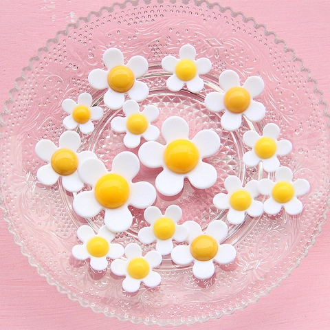 Acrylic Daisy Flower DIY Accessories White Yellow Five Petal Floral Beads For Phone Case Glasses Shoes Jewelry Making