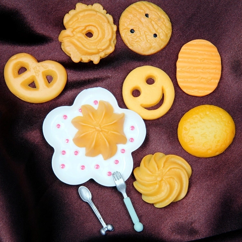 Simulation Cookie Biscuit Chips Resin Flatback Charms Cute Smiley Face Food Cabochon For DIY Hairpin Phone Case Decoration
