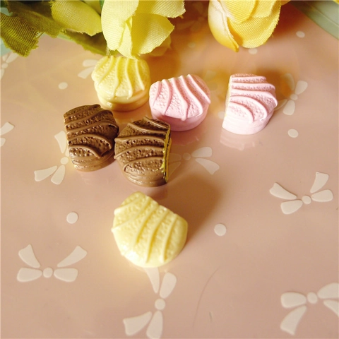Cabochons de Gâteau et Biscuit en Résine DIY pour Décoration de Coque de Téléphone Accessoires de Bijoux Faits Main Charms