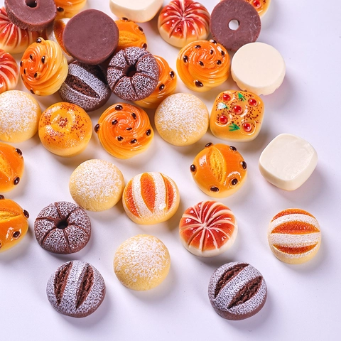 Miniature Simulation Bread Dessert Food Play Resin DIY Accessories For Dollhouse Decoration Keychain Pendant Handmade Craft