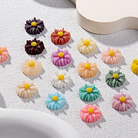 Cabochon a Forma di Margherita in Resina Colorata Accessori Fai da te per Cover di Cellulari Orecchini Gioielli Decorazione