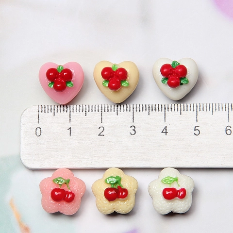 Miniature Gâteau Fraise Cœur Simulation Nourriture Jeu Résine Dessert Modèle Pour Décoration Maison Poupée DIY Accessoires