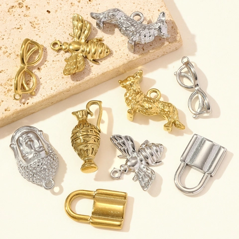 Colgantes DIY 3D de Acero Inoxidable Abeja Corgi Candado Gafas Cabeza de Buda Jarrón Formas Para Creación de Joyas Oro Plata