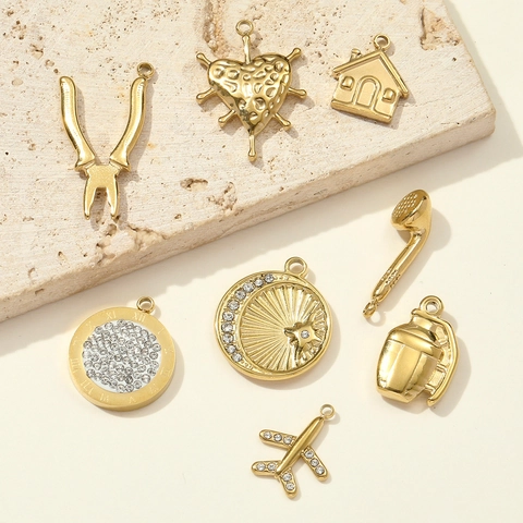 DIY Stainless Steel Pendants Gold Plated Rhinestone Airplane Heart Pliers Earphone Roman Numeral Charms For Jewelry Making