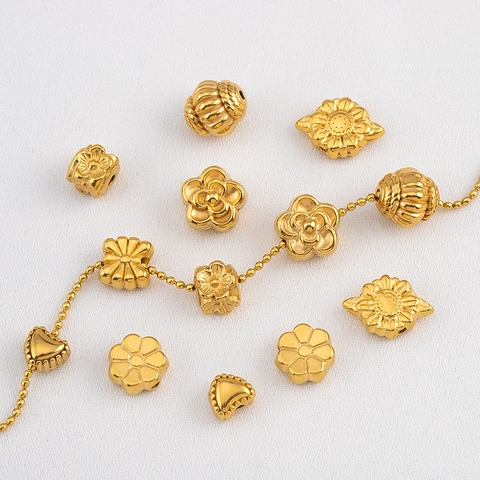 Cuentas Espaciadoras de Acero Inoxidable 304 Chapado en Oro de 18K Forma de Camelia Flor Corazón Margarita para Joyería DIY