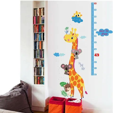 Adesivo da Parete Altezza Giraffa Animata PVC Impermeabile Decalcomania Misura Crescita per Cameretta Bambini Decorazione