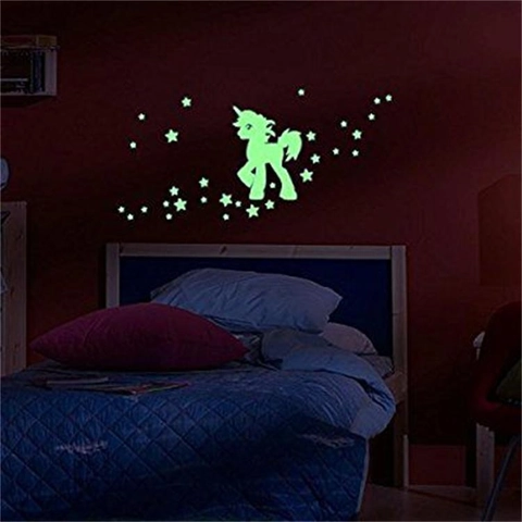 Adesivi Murali Unicorno Luminosi Al Buio Stelle Fluorescenti PVC Decalcomanie Notturne Per Camera Bambini Decorazione Casa