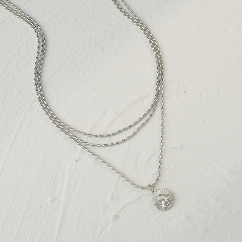 Drielaagse Titanium Staal Bolletjesketting Halsketting Met Engel Cupido Munt Relief Hanger Vintage Minimalistische Sieraden Voor Dames