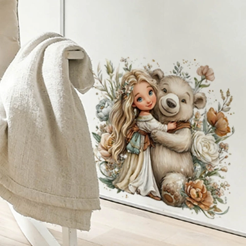 Simpatico Adesivo Murale in PVC Con Ragazza Che Abbraccia Orso Illustrazione Acquerello Per Decorazione Camera Bambini