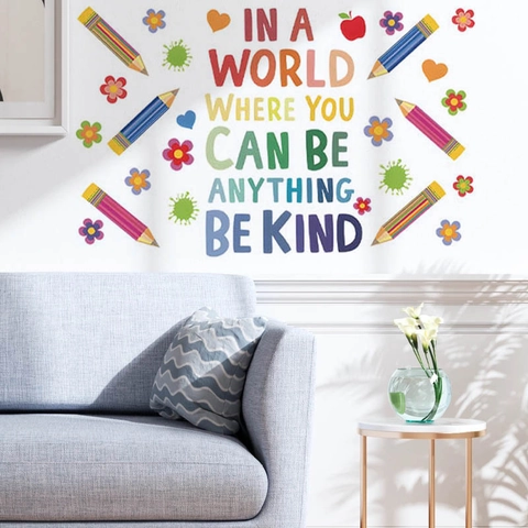 Motivierend Zitat Wandtattoo Bunt Be Kind Alphabet Aufkleber Für Kinderzimmer Klassenzimmer PVC Wasserdicht Wanddekoration