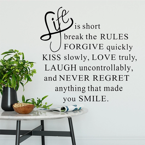 Adesivo da Parete con Proverbio Inglese Life Is Short Per Soggiorno Camera Da Letto PVC Citazione Motivazionale Rimovibile Fai Da Te Decorazione Casa