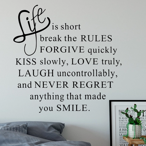 Adesivo da Parete con Proverbio Inglese Life Is Short Per Soggiorno Camera Da Letto PVC Citazione Motivazionale Rimovibile Fai Da Te Decorazione Casa