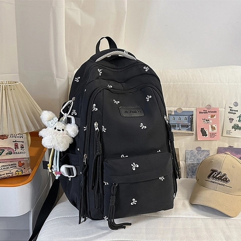 Zaino in Nylon da Donna Carino Con Ricamo a Fiocco Borsa da Scuola Grande Capacità Zaino per Studenti Con Ciondolo in Peluche