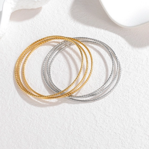 Minimalistische Roestvrijstalen Geometrische Gestructureerde Armband Voor Dames Lichte Luxe Stapelbare Gedraaide Ruitpatroon Sieraden Cadeau