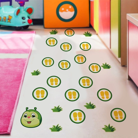 Cartoon Raupe Fußabdrücke Bodenaufkleber Abnehmbare PVC Wasserdichte Selbstklebende Aufkleber Kinderzimmer Kindergarten Deko