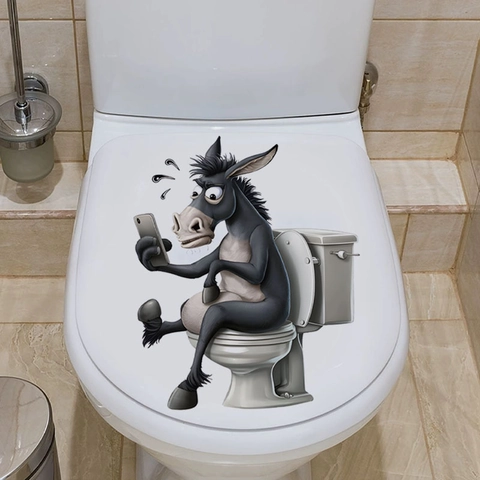Grappige Cartoon Ezel Op Toilet Met Smartphone PVC Decoratieve Sticker Humoristische Badkamer Zelfklevende Sticker