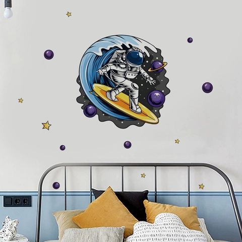 Stickers Muraux Espace Astronaute Surfeur Amovible PVC Motif Planètes Étoiles Autocollants Auto-Adhésifs Pour Chambre Enfants Salle De Bain