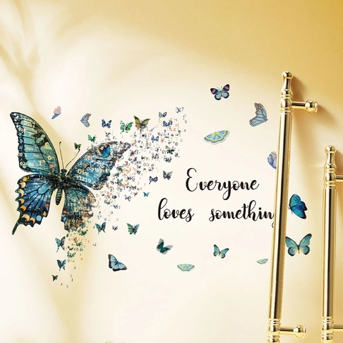 Beau Sticker Mural Papillon Bleu Avec Citation Everyone Loves Something Amovible PVC Imperméable Autocollant Décoration Maison