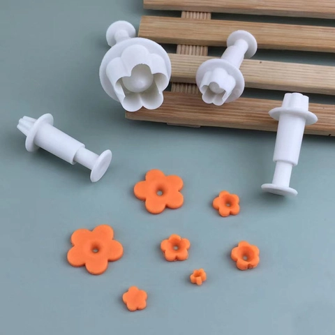 Pflaumenblüten Blumenmuster Federbelastete Fondant Kuchenform Keksausstecher Set Kunststoff DIY Backen Tortendekorations Werkzeugset Weiß