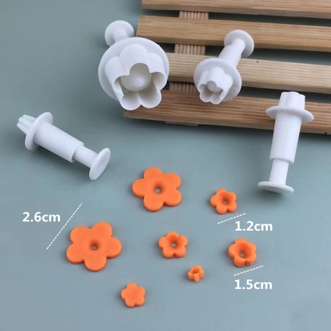 Pflaumenblüten Blumenmuster Federbelastete Fondant Kuchenform Keksausstecher Set Kunststoff DIY Backen Tortendekorations Werkzeugset Weiß