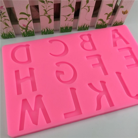 Tappetino per Goffratura in Fondente con Lettere Maiuscole A-M in Silicone Stampo per Decorazione Torte Fai da Te