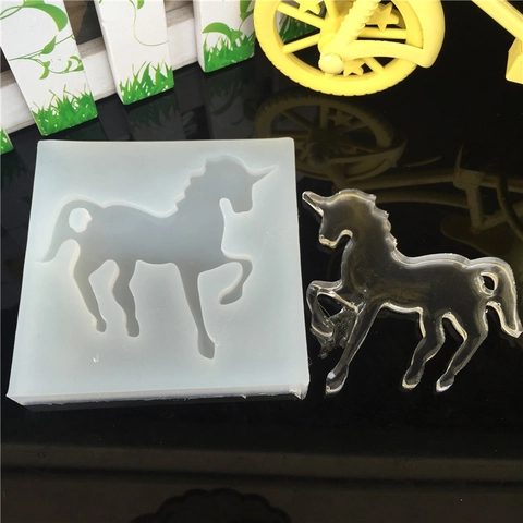 Stampo in Silicone a Superficie Specchiata a Forma di Unicorno per la Creazione di Pendenti in Resina Epossidica Cristallo Fai-da-Te