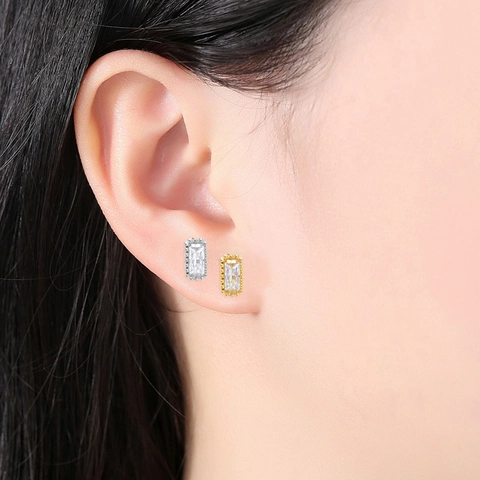 ASTM F136 G23 Titanium Alloy Heart Zirconia Labret Stud Earrings Minimalist Internal Thread Ear Piercing Jewelry For Women Men