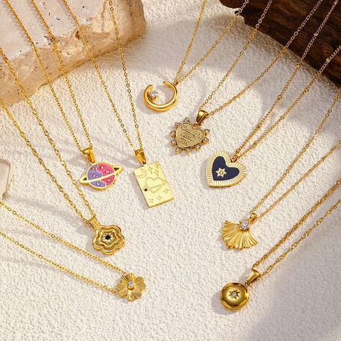 Women Fashion Stainless Steel Rhinestone Pendant Necklace Gold PVD Plated Heart Moon Star Planet Flower Jewelry Necklace