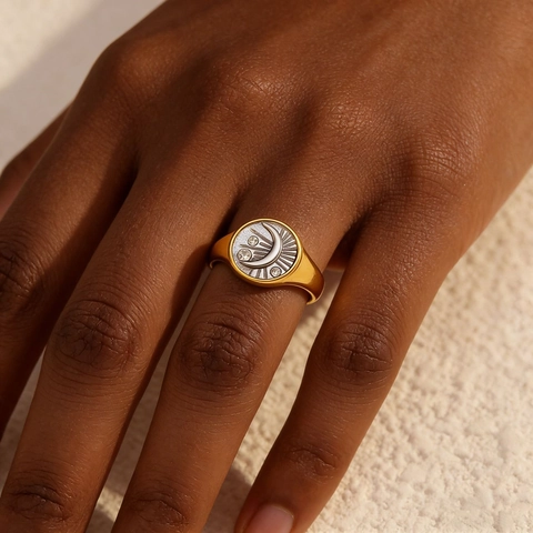 Vintage Stainless Steel Signet Rings For Women Gold Plated Celestial Sun Moon Relief Rhinestone Angel Coin Design Ring Jewelry