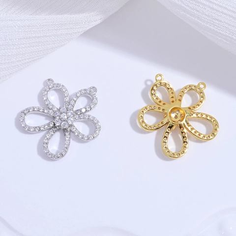 925 Sterling Zilveren Bloem Hanger Zirkonia Ingelegde Vijf Bloemblaadjes Vrouwen Sieraden Alleen Hanger - Zonder Ketting