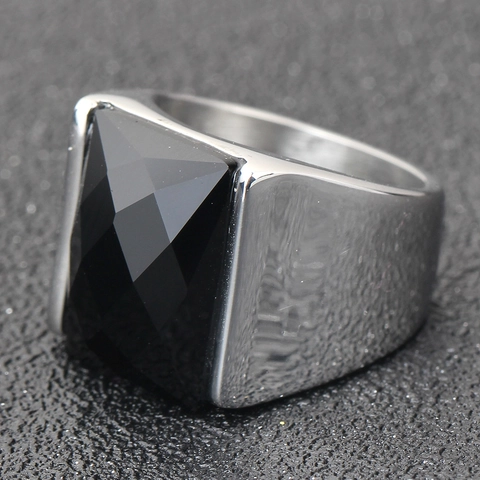 Bague Vintage Dominante en Acier Inoxydable 304 avec Strass Carré pour Hommes Femmes Finition Brossée Style Simple Rétro