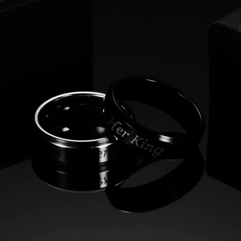 Ensemble de Bagues de Couple en Acier Inoxydable Gravé His Queen Her King Bord Biseauté pour Amoureux Bijoux Cadeau