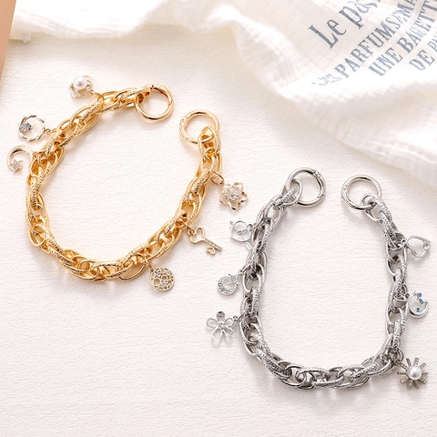 Ciondolo per Borsa in Metallo alla Moda per Donna Pendente a Stella Luna Cuore con Strass Catena con Perla Artificiale Cordino per Telefono Catena a Mano Versatile