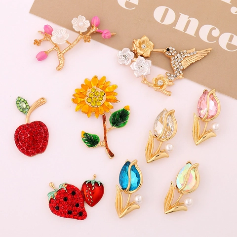 Accessori per Gioielli DIY in Lega di Zinco Fiori Frutta Smalto Strass Tulipan Fragola Charms per Cover Cellulare Scarpe