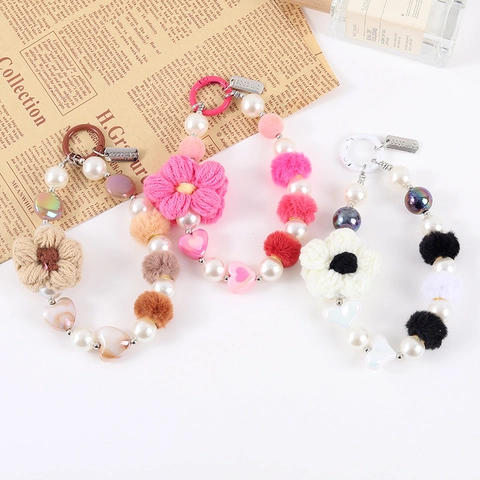 Zoete Gebreide Bloem Pluche Bal Sleutelhanger Handgemaakte Kunstparel Hart Kralen Telefoonketting Voor Dames Tas Hanger Accessoire