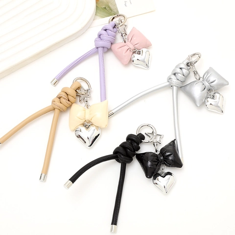 Llavero de Lazo de Cuero con Corazón Colgante de Moda Cuerda Trenzada Ornamento para Bolso Teléfono Accesorios Regalo Mujer