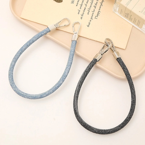 Cordón para Teléfono de Muñeca de Cuero PU con Textura de Mezclilla de Moda Colgante de Bolsa con Doble Hebilla Llavero para Mujer Cadena de Mano