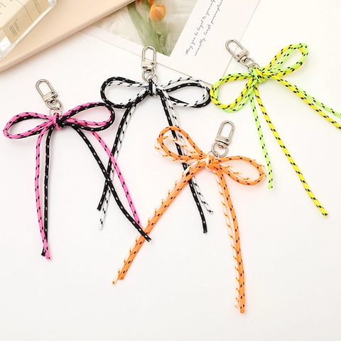 Handgewebtes Nylonseil Schleife Schlüsselanhänger Bunte Gestreifte Schleife Taschenanhänger Karabinerverschluss Damen Mode Schmuck Zubehör